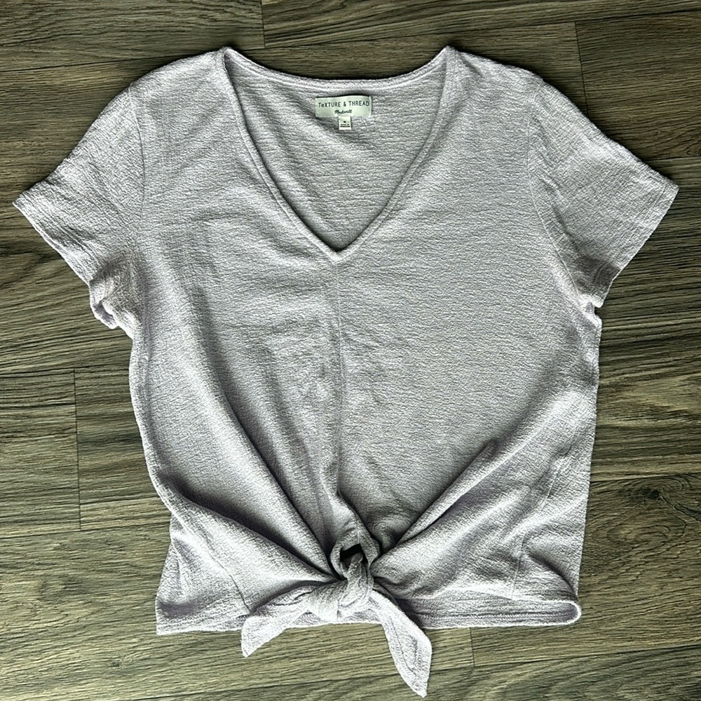 Madewell texture & thread v neck tie top - Size medium light pale purple
